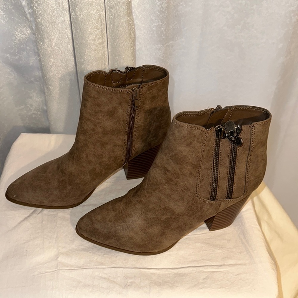 Women’s Guess booties